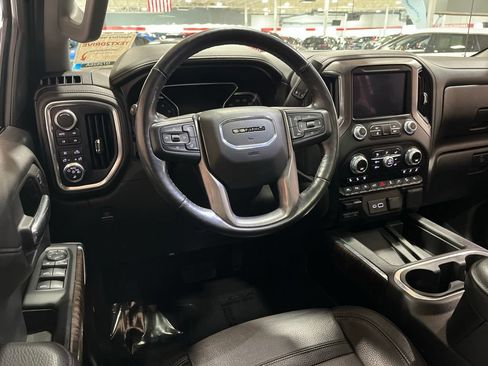Used 2019 GMC Sierra 1500 Denali w/ Denali Ultimate Package AWD/4WD image 22