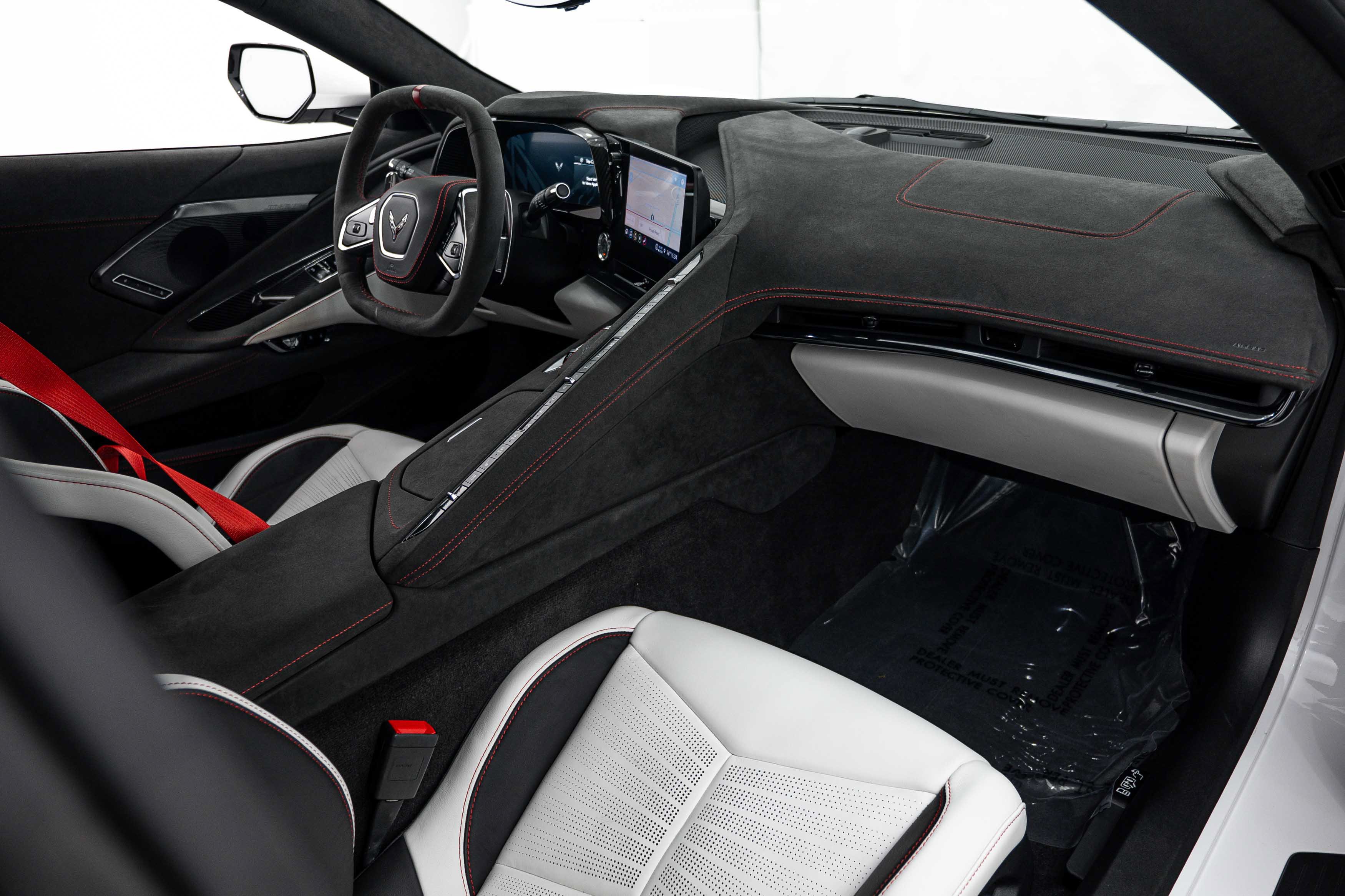 Used 2023 Chevrolet Corvette Stingray Premium Cpe w/ Z51 Performance Package RWD image 13