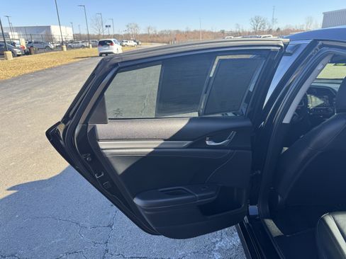 Used 2020 Honda Civic Touring image 10