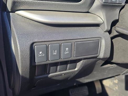 Used 2023 Mitsubishi Eclipse Cross SEL image 9