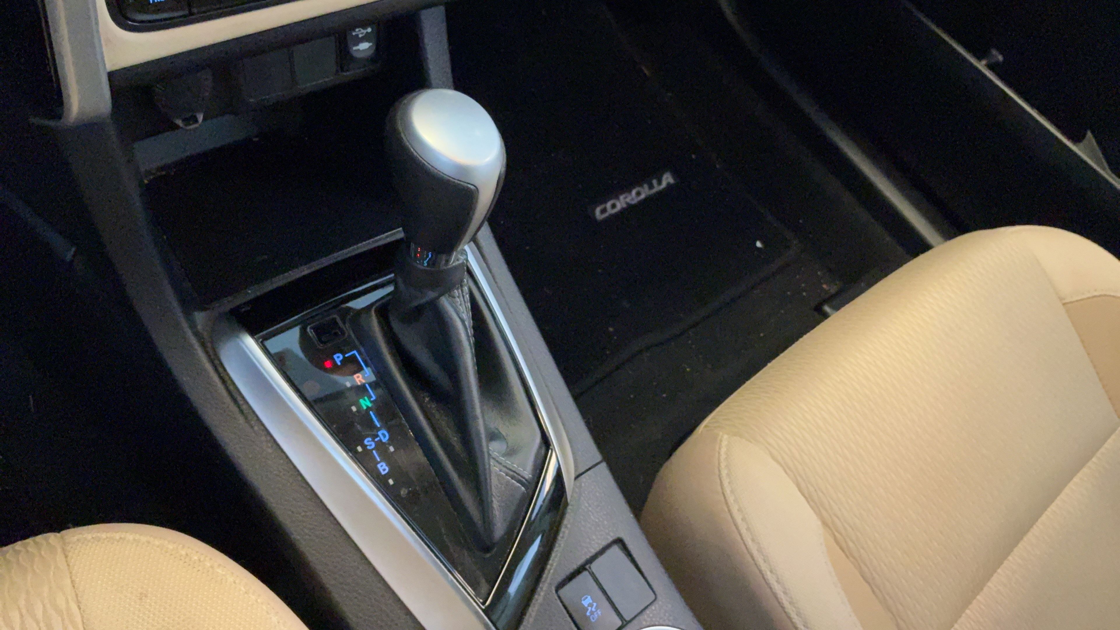 Used 2019 Toyota Corolla LE FWD image 22