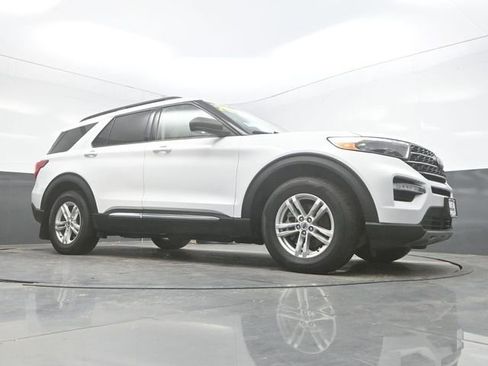 Used 2020 Ford Explorer XLT w/ Equipment Group 202A image 32