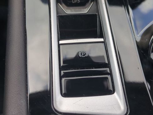 Used 2024 Volkswagen Atlas SE AWD/4WD image 27