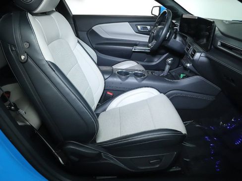 Used 2024 Ford Mustang GT Premium RWD image 31