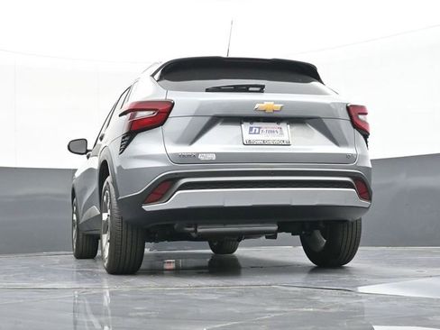 New 2026 Chevrolet Trax LT w/ Driver Confidence Package FWD image 42