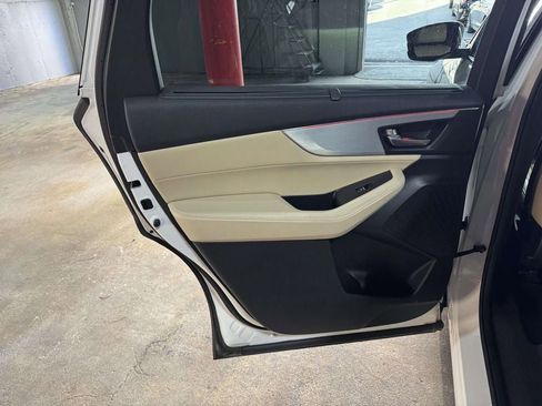 Used 2023 Acura MDX SH-AWD w/ Technology Package image 11