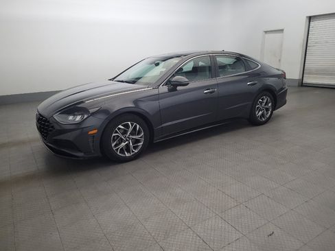 Used 2022 Hyundai Sonata SEL w/ Convenience Package image 2