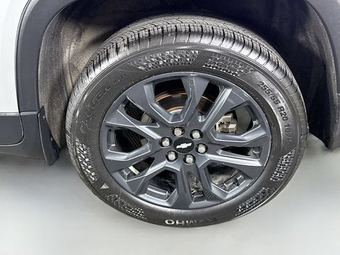 Used 2019 Chevrolet Traverse RS w/ LPO, Floor Liner Package AWD/4WD image 36