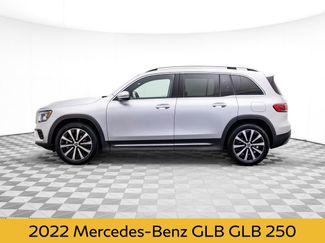 Used 2022 Mercedes-Benz GLB 250 4MATIC video 2
