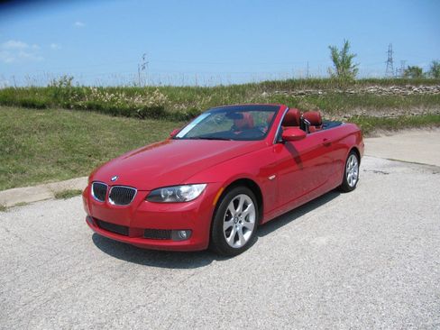 Used 2008 BMW 335i Convertible w/ Premium Pkg RWD image 1