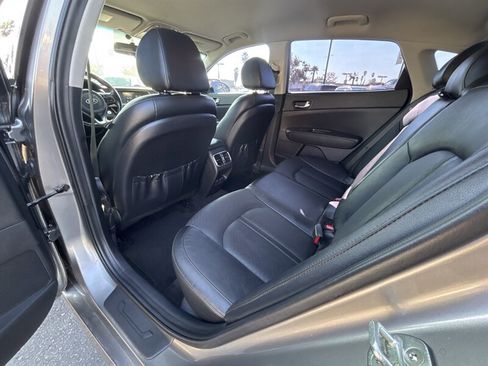 Used 2018 Kia Optima EX image 15
