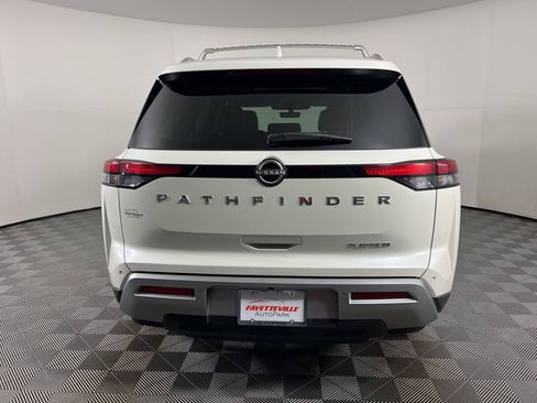 Used 2024 Nissan Pathfinder Platinum w/ Cargo Package image 13