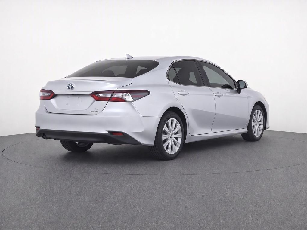 Used 2021 Toyota Camry LE FWD image 6