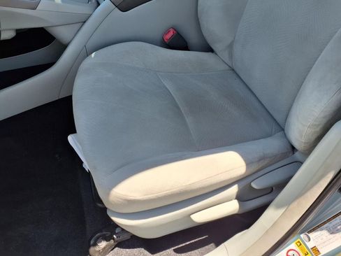 Used 2012 Toyota Prius Three FWD image 23