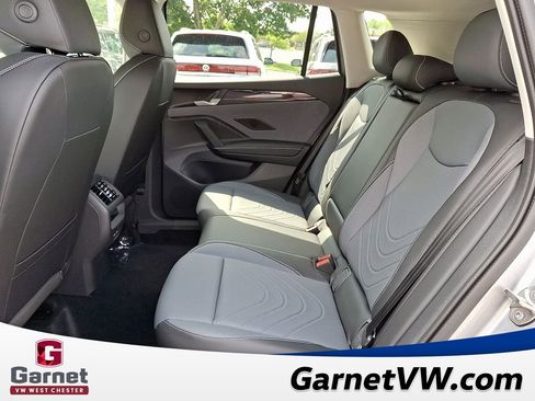 New 2025 Volkswagen Tiguan SE image 5