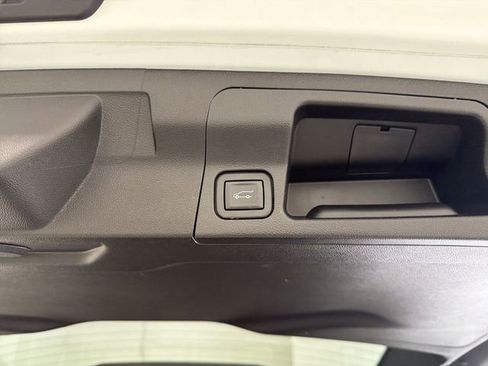 Certified 2020 GMC Acadia SLE w/ Driver Convenience Package FWD image 16
