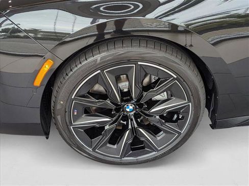 New 2026 BMW 760i xDrive w/ Executive Package image 8