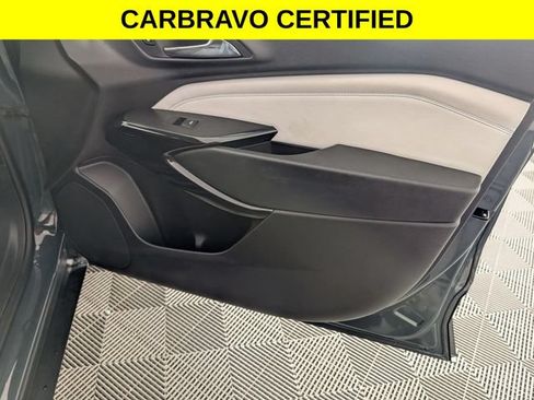 Certified 2025 Chevrolet Trax LT FWD image 31