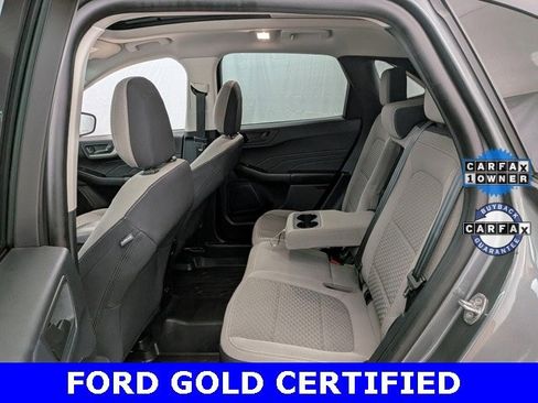 Certified 2022 Ford Escape SE w/ SE Sport Appearance Package image 17