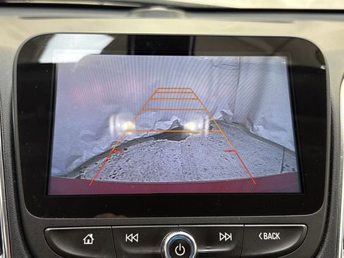 Used 2016 Chevrolet Malibu LT image 21