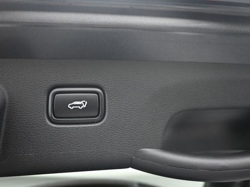 Used 2023 Kia Sportage SX image 10