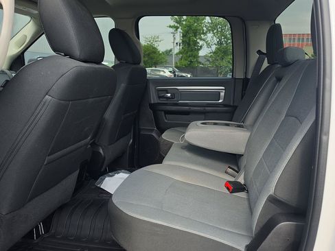 Used 2021 RAM 1500 Classic SLT w/ Protection Group AWD/4WD image 10