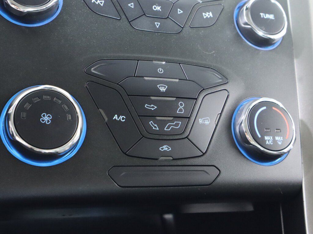 Used 2020 Ford Fusion S FWD image 23