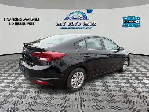 Used 2019 Hyundai Elantra SE FWD image 7
