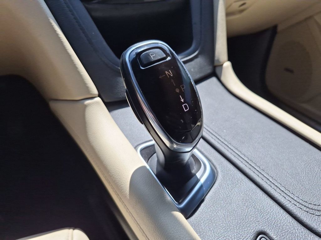 Used 2019 Cadillac XT5 Luxury FWD image 25