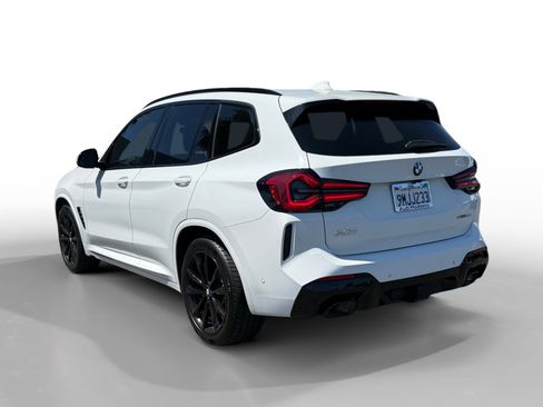 Used 2024 BMW X3 xDrive30i w/ Premium Package AWD/4WD image 3