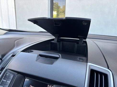 Used 2016 Ford Edge SE image 27