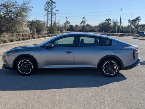 Used 2025 Kia K4 EX image 8