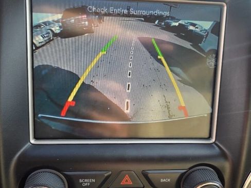 Used 2017 Jeep Grand Cherokee Limited w/ Trailer Tow Group IV image 22