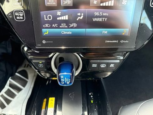 Used 2022 Toyota Prius Prime XLE FWD image 16