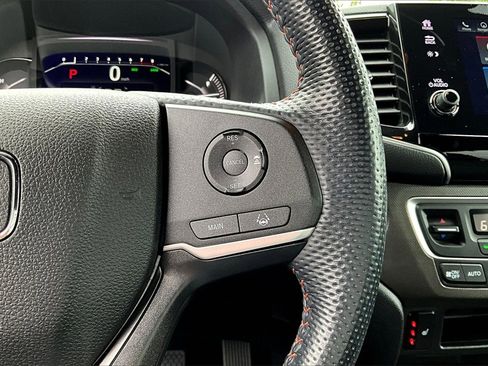 Used 2022 Honda Passport TrailSport image 11