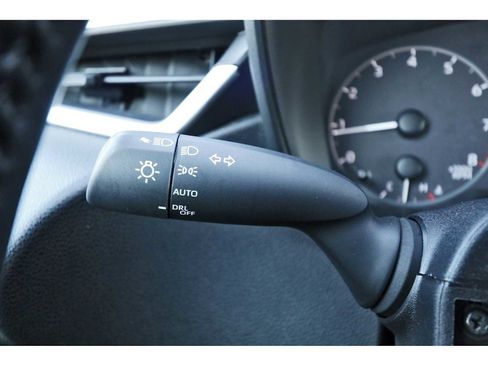 Used 2025 Toyota Corolla SE image 17