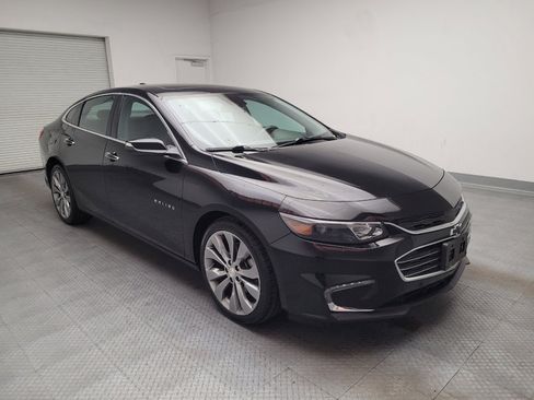 Used 2018 Chevrolet Malibu Premier w/ Premier Sun and Wheel Package FWD image 13