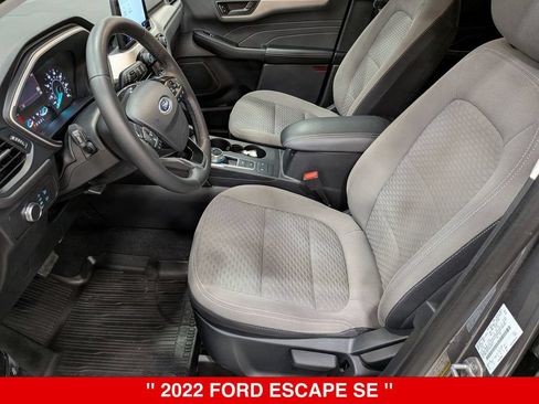 Used 2022 Ford Escape SE w/ Cold Weather Package AWD/4WD image 12
