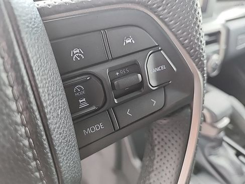 Used 2024 Toyota Tacoma SR5 AWD/4WD image 12