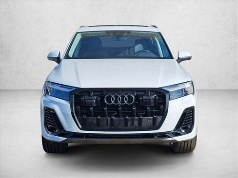 Used 2025 Audi Q7 3.0T Premium Plus w/ Premium Plus Package image 2