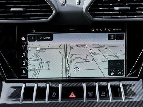 Used 2022 Lamborghini Urus image 74