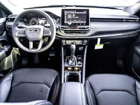 Used 2026 Jeep Compass Limited image 20