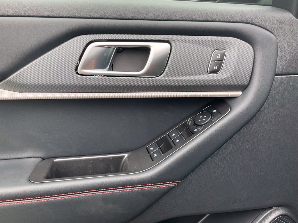 New 2027 Ford Explorer ST-Line AWD/4WD image 15