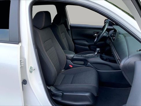 Used 2024 Honda HR-V Sport image 8