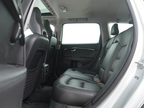 Used 2016 Volvo XC70 T5 Premier w/ Protection Package image 19