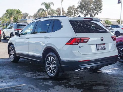 Used 2018 Volkswagen Tiguan SE w/ Panoramic Sunroof Package AWD/4WD image 5