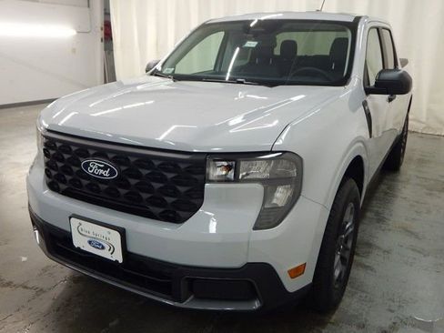 New 2025 Ford Maverick XLT image 8