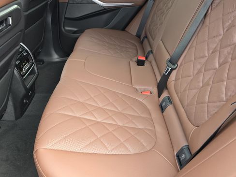 New 2026 BMW X5 xDrive40i w/ Executive Package image 14