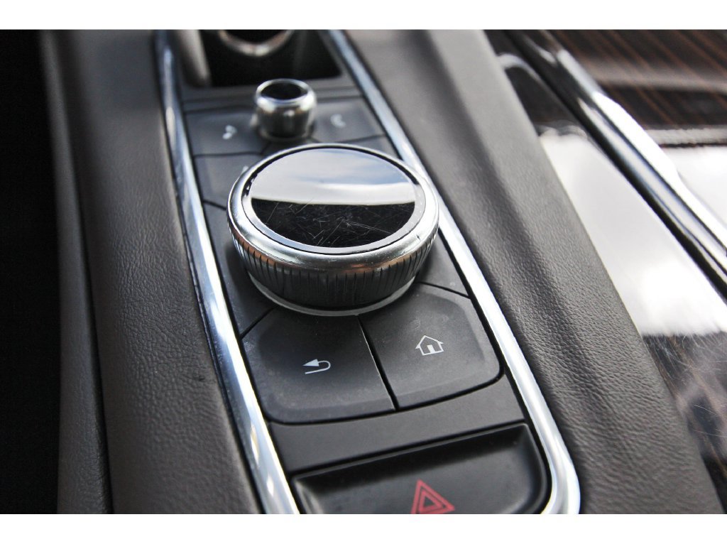 Used 2023 Cadillac Escalade ESV Premium Luxury AWD/4WD image 27