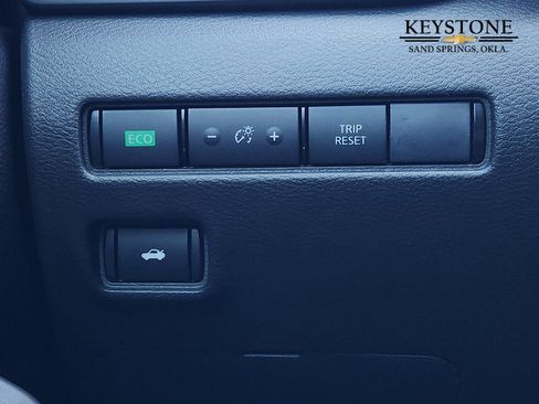 Used 2024 Nissan Sentra S image 22